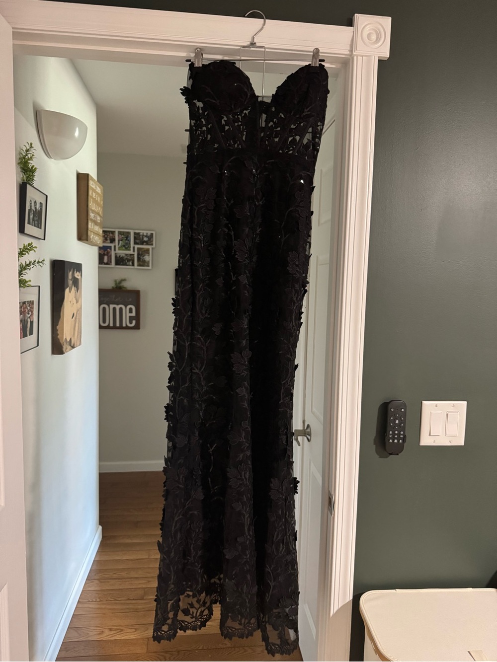 Lulu's Black Strapless Floral Appliqué Gown